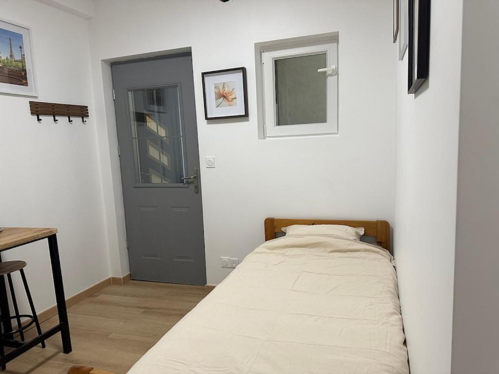 Studio neuf, Gare Dijon 2 mins, 1 à 2 personnes
