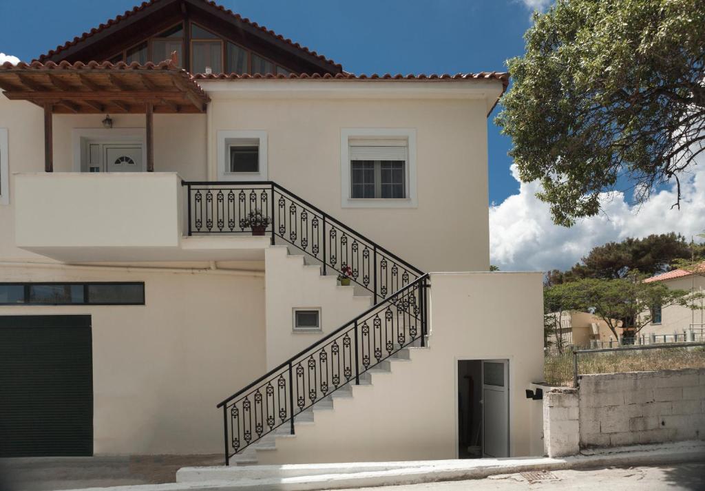 The building in which the holiday home is located