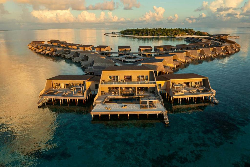 The St. Regis Maldives Vommuli Resort - View 9