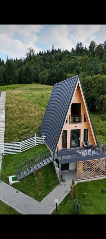 Peisaj natural din apropierea acestui chalet