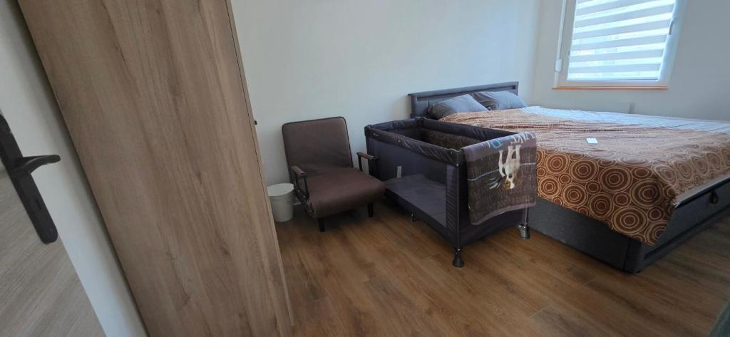 Logement calme avec jardin proche centre et gare – photo 12
