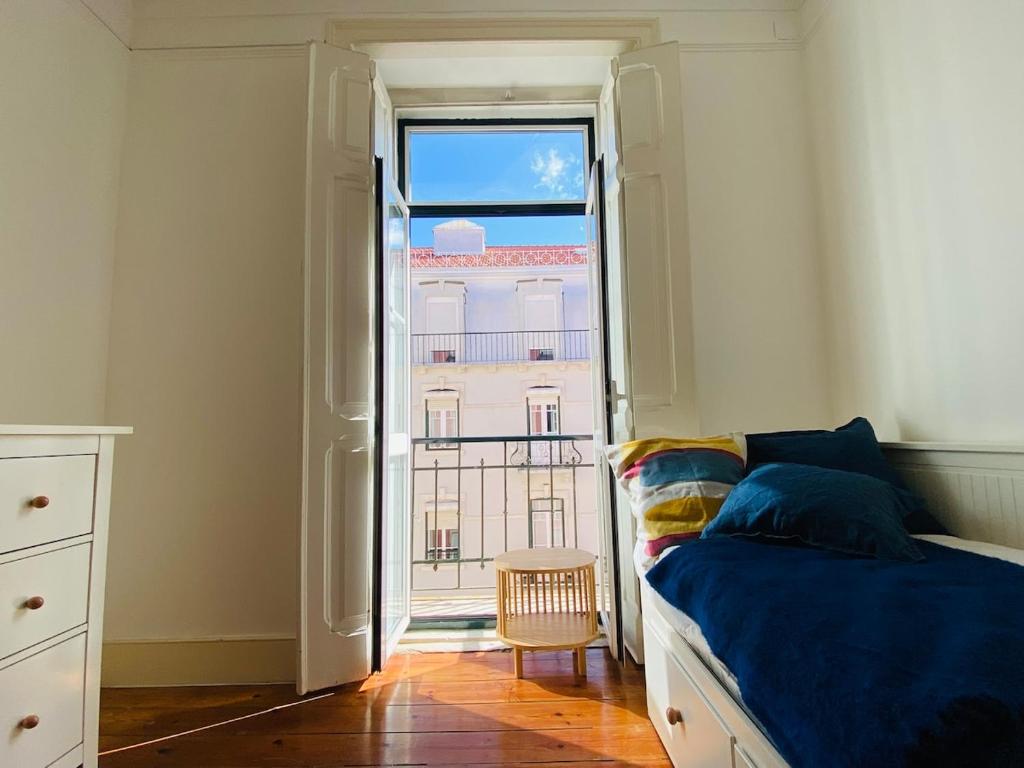 Perfect flat in the center