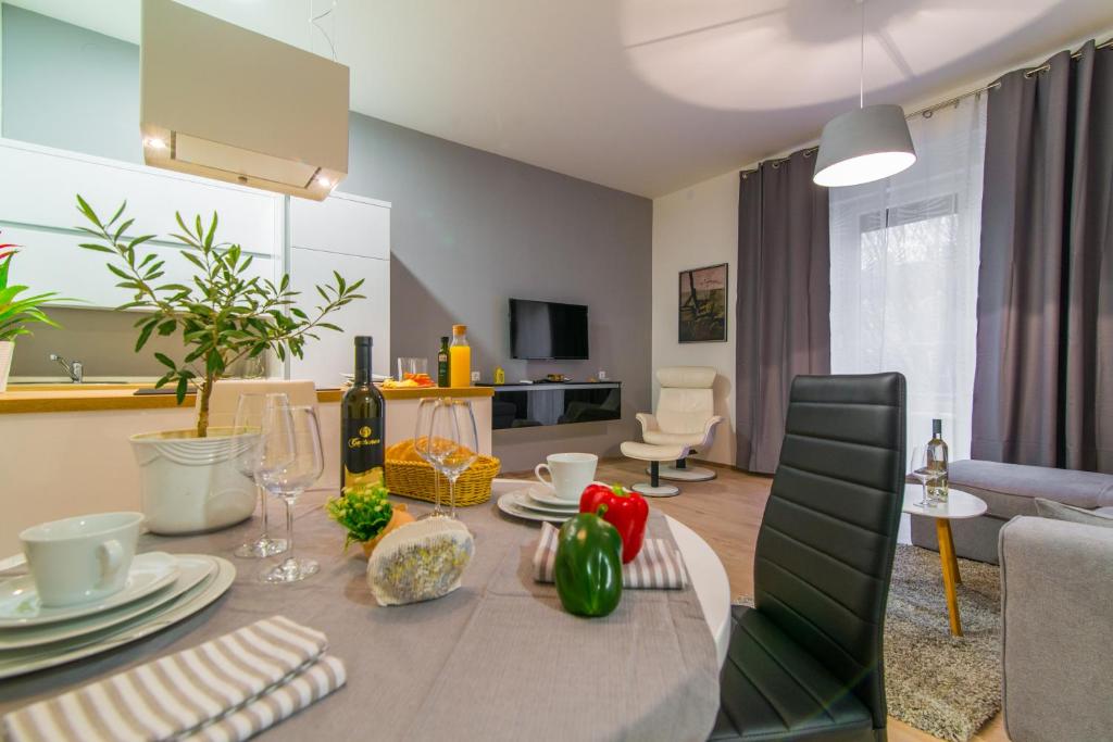 Polai Center Apartments - 16