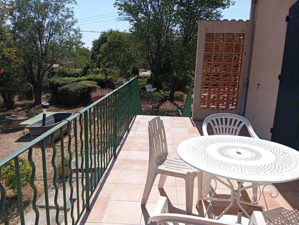 Bedroom with private bathroom in Aix en Provence - colocation