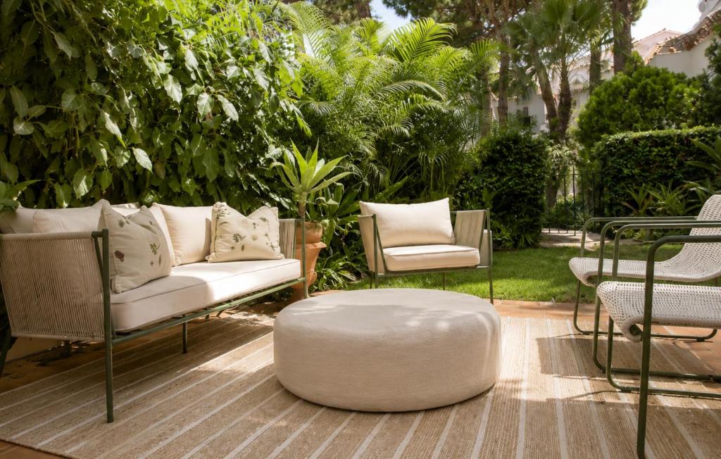 Relaxed Mediterranean Living With A Private Garden & Beachside Location