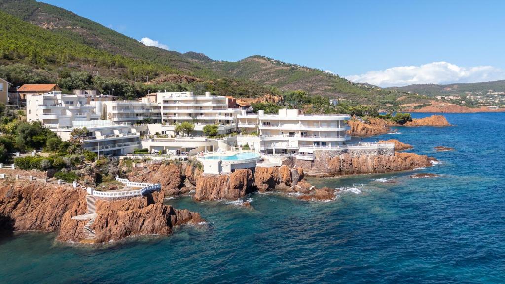 Cap Nérée - French Riviera Seafront