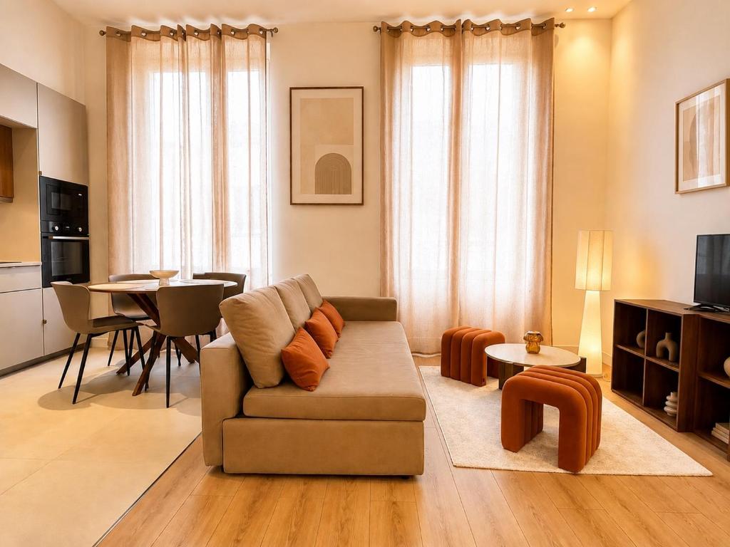 Luxurious renovated 3-room apartment - City center