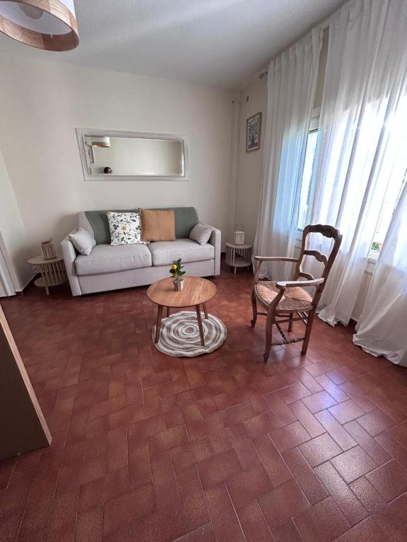 Studio provençal chic, en plein centre de Saint-Raphaël