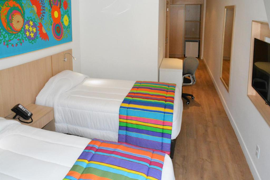  Royalty Rio Hotel
