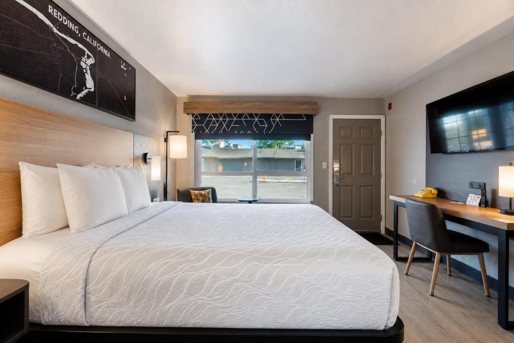 Thunderbird Lodge - Standard Queen Room - Pet Friendly