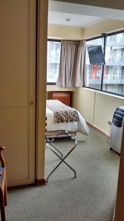 TV a/nebo společenská místnost v ubytování Gala Hotel