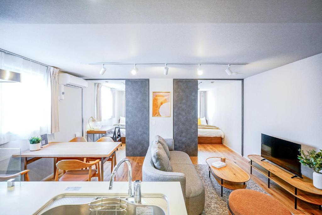 Dash Living Nezu