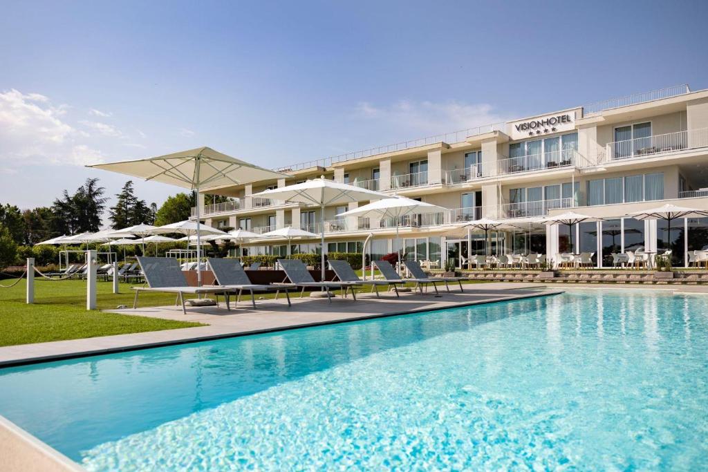 Vision Hotel