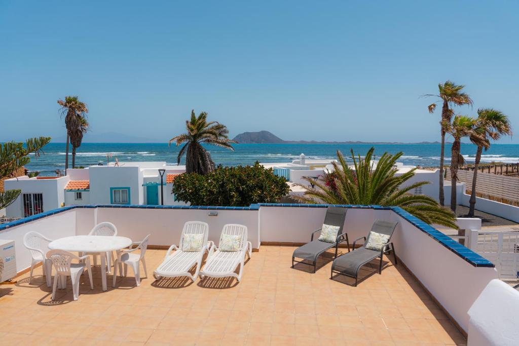Beach house with the heated pool next to Rocky Point