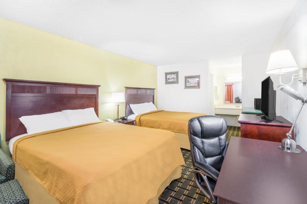 Knights Inn Chattanooga photo