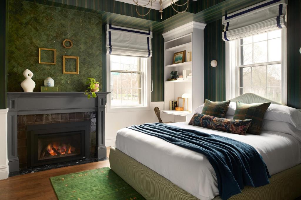 Cambridge Common House - King Deluxe Open Haard
