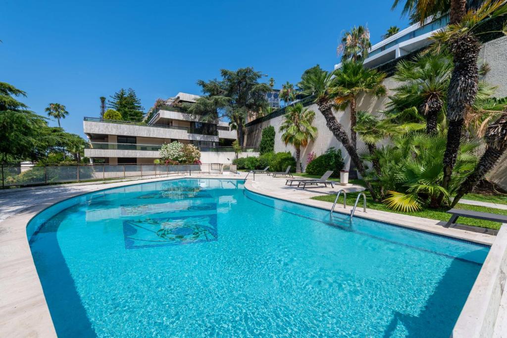 Atypical Studio Apartment - Cannes Californie