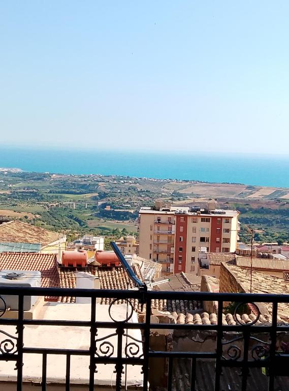 a view of the ocean from a balcony at DAREB HOME vista mare in Agrigento