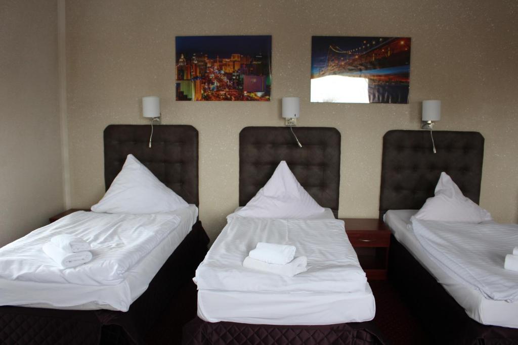 Hotel Relax - غرفة ثلاثية مع تراس