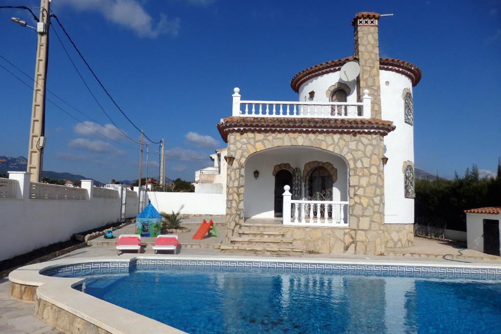 Πισίνα στο ή κοντά στο Meddays Villa Zaragoza