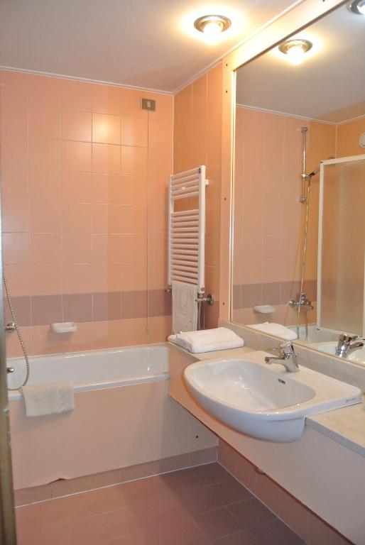 Koupelna v ubytování Modo Hotel