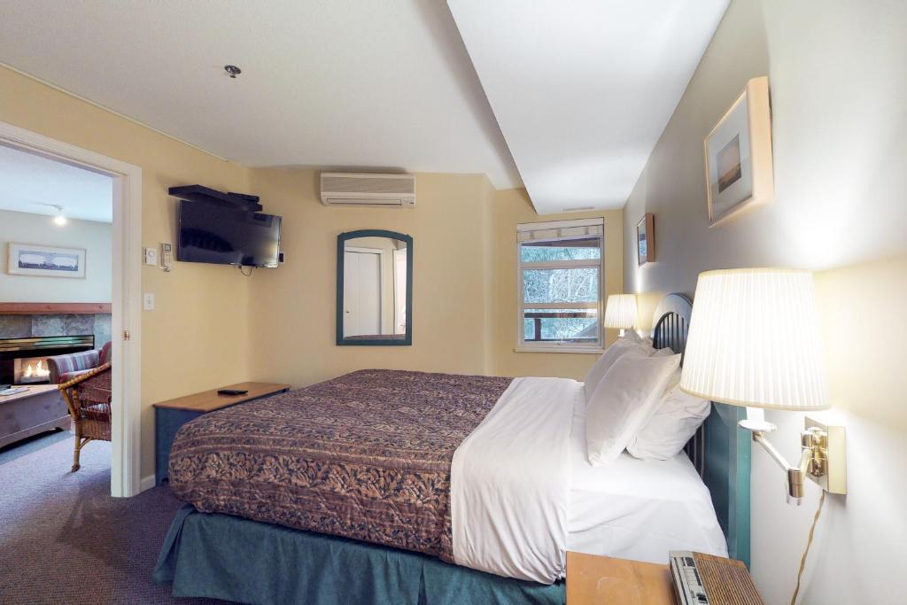 Marketplace Lodge photo