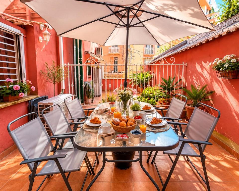 La Grazia Deluxe Family Apartment a Mergellina near the Sea
