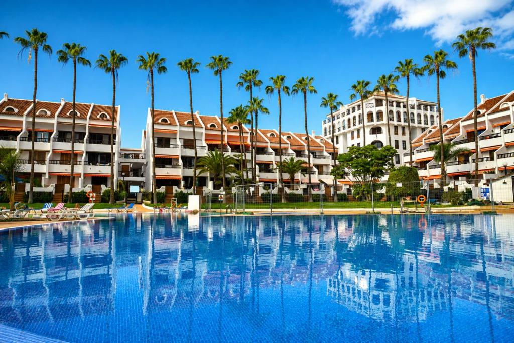Las Américas Park - Modern Apartment in Parque Santiago II near Beach and Pool