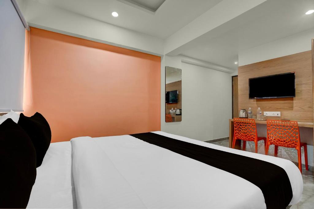 Gallery image of Collection O Hotel Orange Tree in Ahmedabad