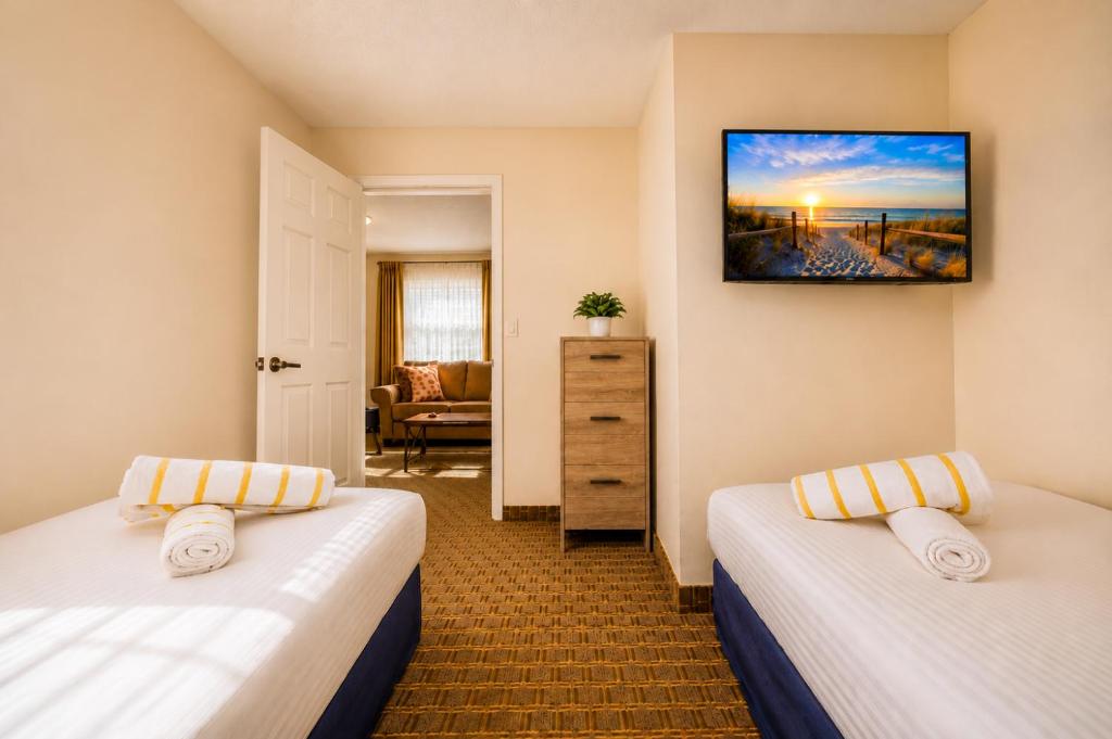 Club Lux Resort By The Beach photo