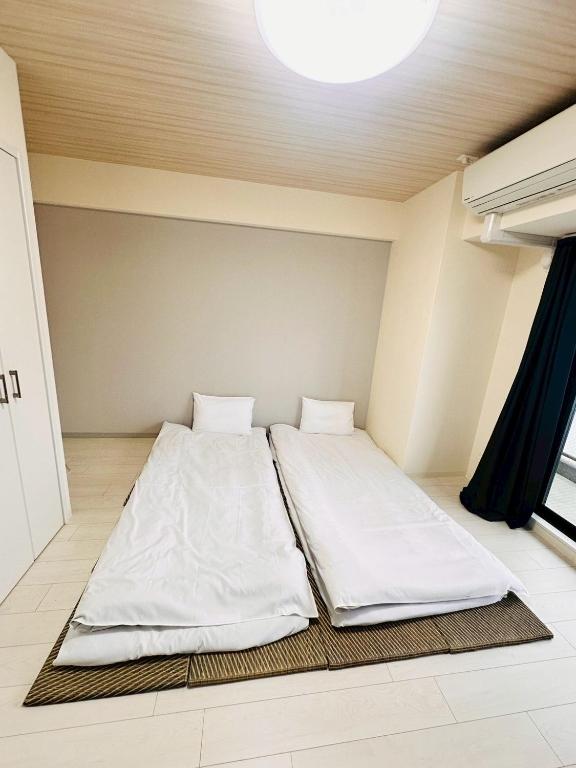 R SQUARE Nipponbashi Room No 603