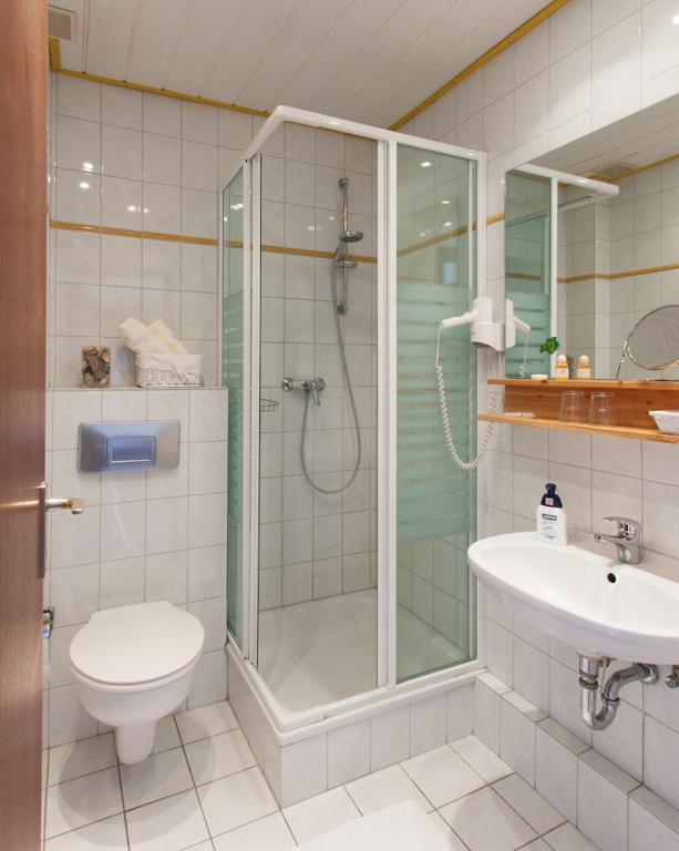 Gästehaus Luv und Lee - Two-Bedroom Apartment (4 Adults) - First Floor