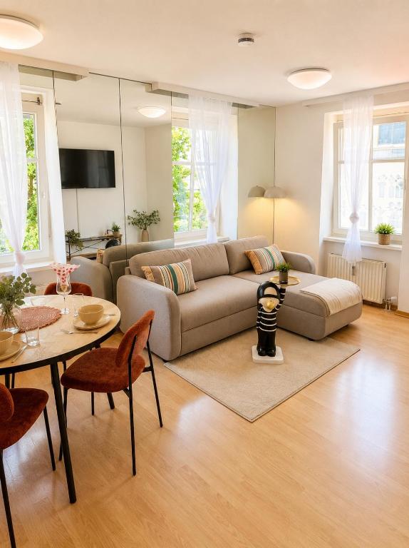 Bodensee Comfort Hideaway mit Hafen- und Seeblick