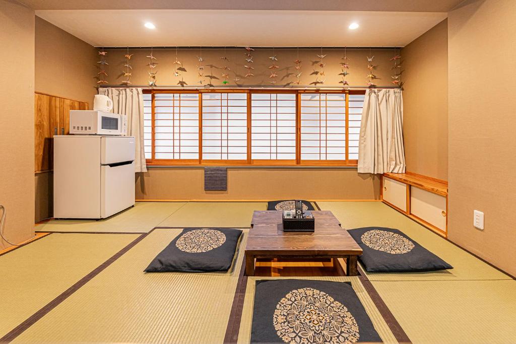 FITINN Akihabara - Walk to JR Station 秋葉原