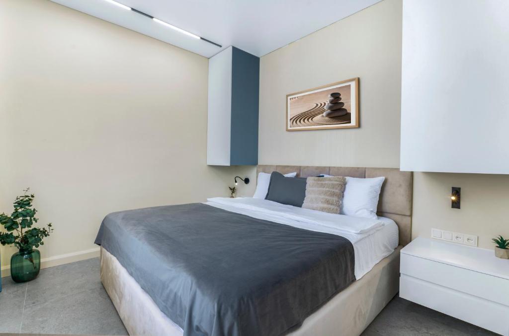 لابی و فضای عمومی Pushkin 15A Downtown Apartment III - تصویر ۵