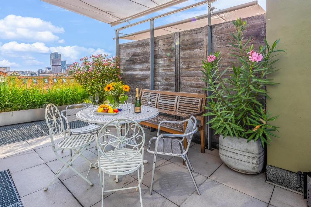360° View Loft 2