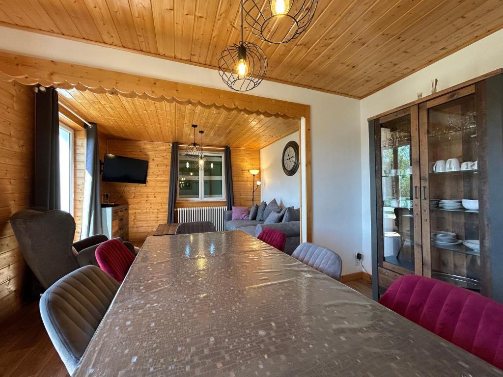 Appartement Etage Chalet à 300m du lac de Gérardm