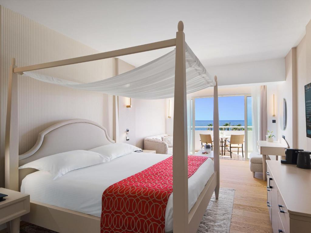 Olympic Lagoon Resort Paphos - 
