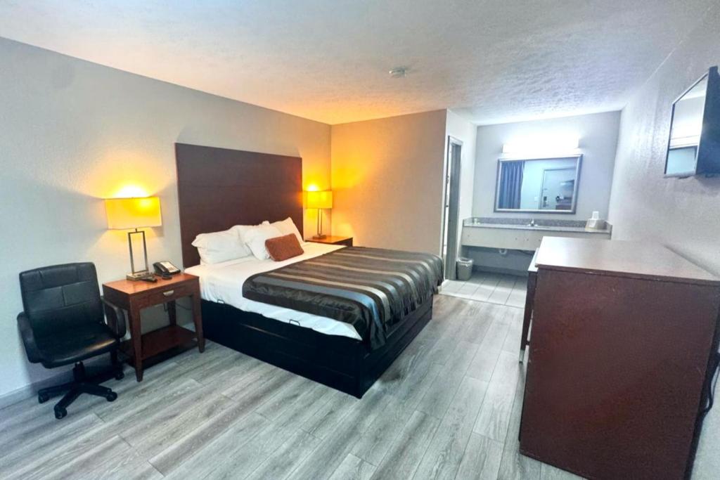 Express Inn New Albany I 22 - Zimmer Mit Kingsize-Bett – Nichtraucher