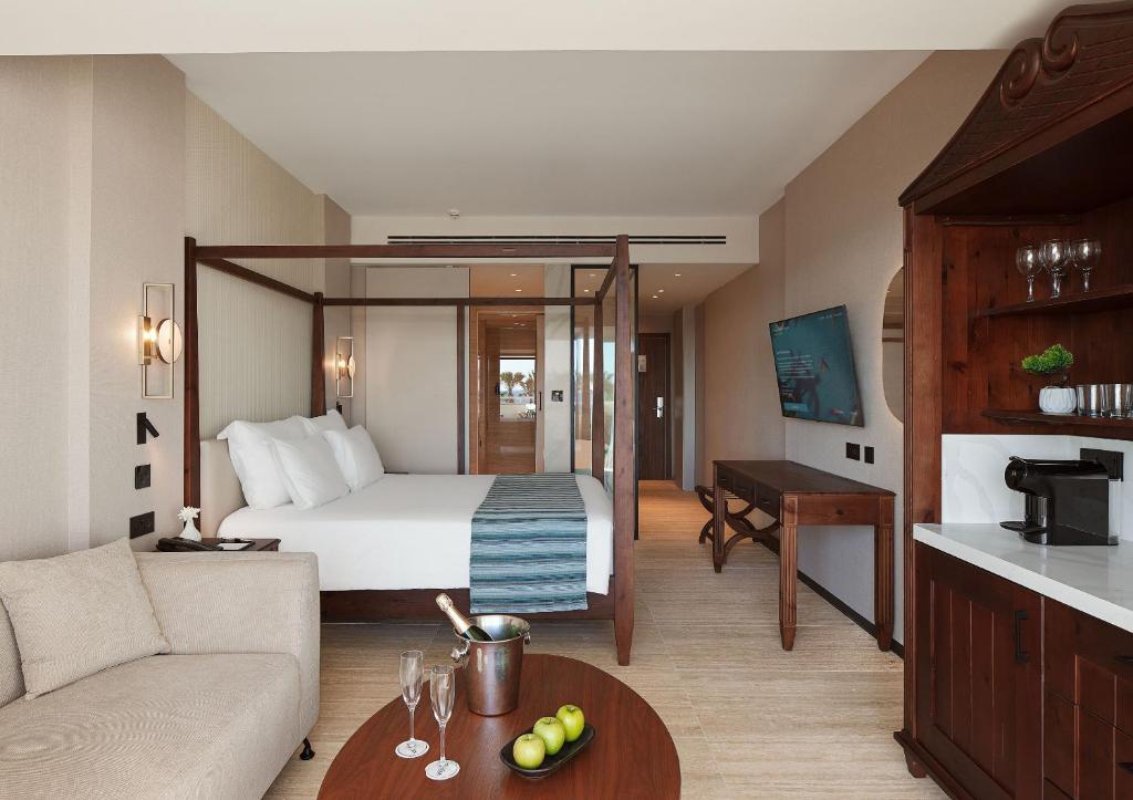 Olympic Lagoon Resort Paphos - 