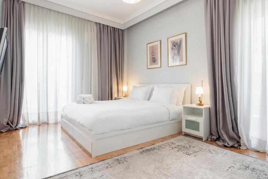 Lumiere, Spacious 3BD, City Center