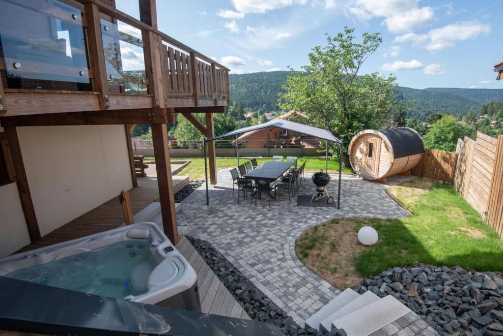 Chalet L'Anahi 5-Star Luxury Chalet with Panoramic Mountain Views