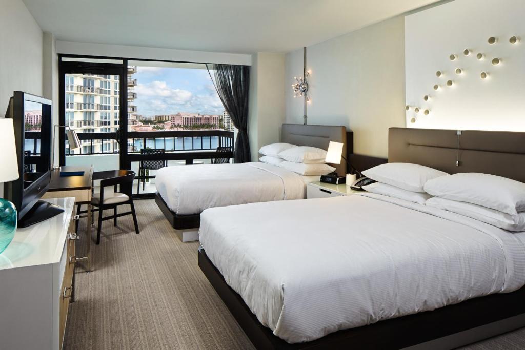 Waterstone Resort & Marina Boca Raton, Curio Collection by Hilton - 