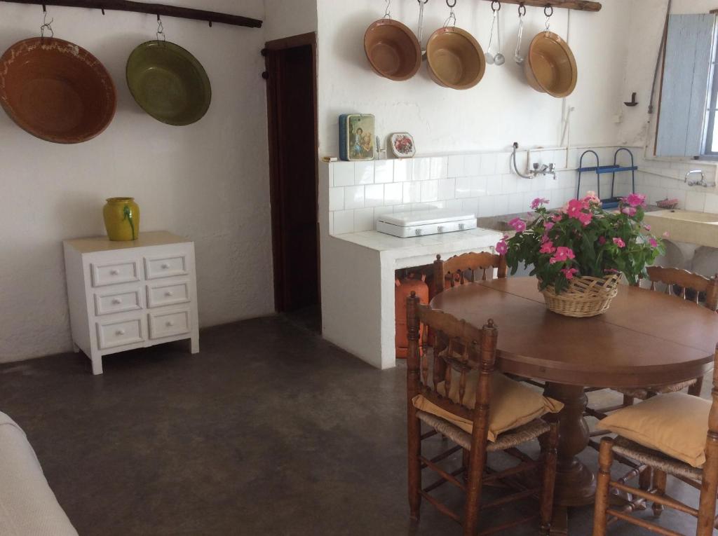 Virtuvė arba virtuvėlė apgyvendinimo įstaigoje Ca Bienvenida