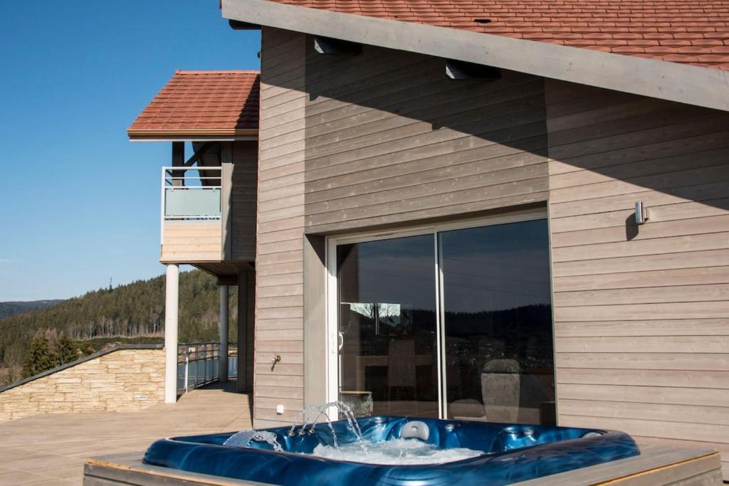 Chalet Horizon 11-guest chalet in Gérardmer Sauna Jacuzzi