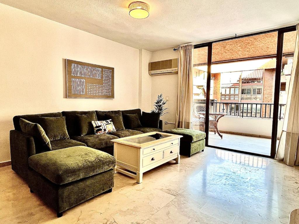 Alicante Center Oasis Pool Garage and Terrace