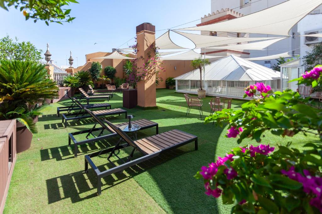 CM Apartamentos Campana Excelente Ubicación Terraza de Ensueño by Alojateensevilla
