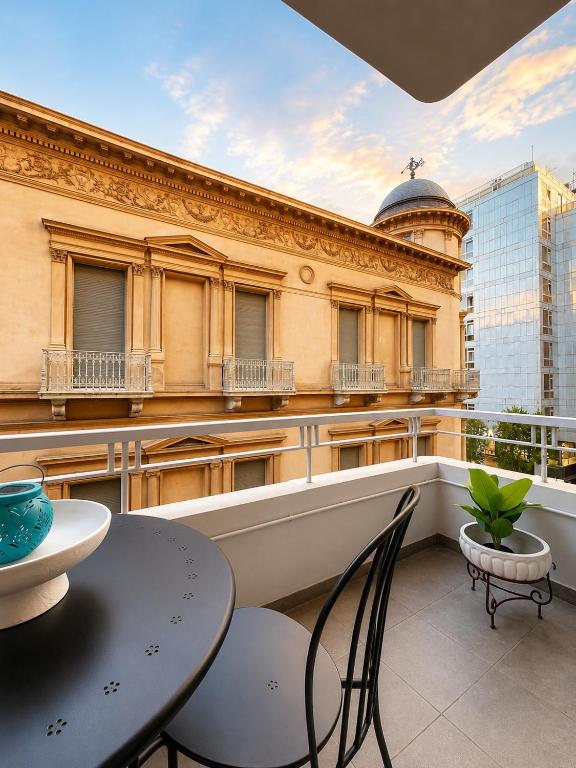 Athens Central Grand Residence for Seven