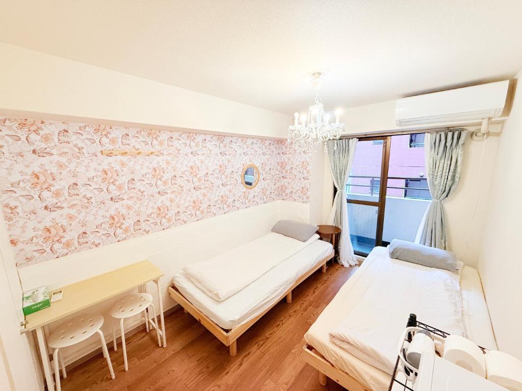 Shinjuku Kabukicho! Shinjuku Center新宿中心! !3min walk! JR 新宿!地铁站步行3分! 新宿歌舞伎!著名连锁大型公寓!一层24小时保安常驻! 6X4