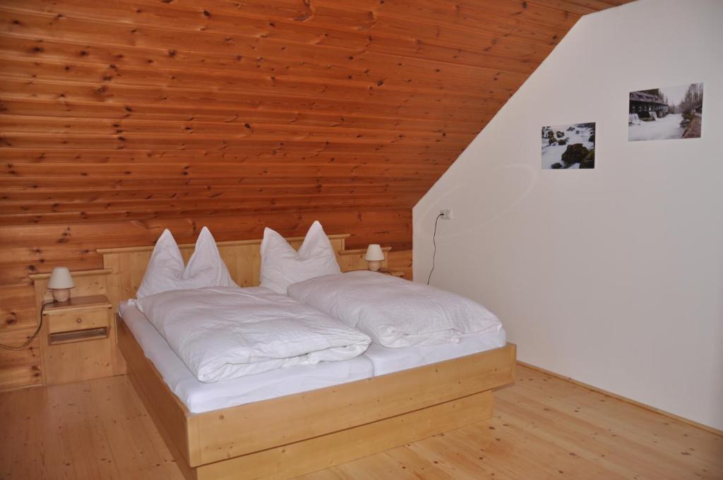 Postel nebo postele na pokoji v ubytování Ferienhof Berger